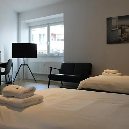 Grosszuegiges Im Zentrum Mit 2 Betten