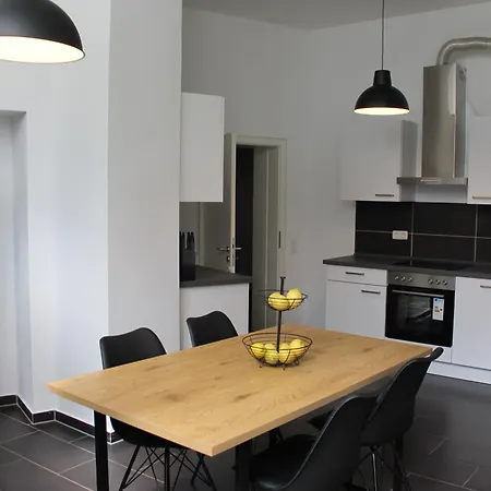 Grosszuegiges Im Zentrum Mit 2 Betten *